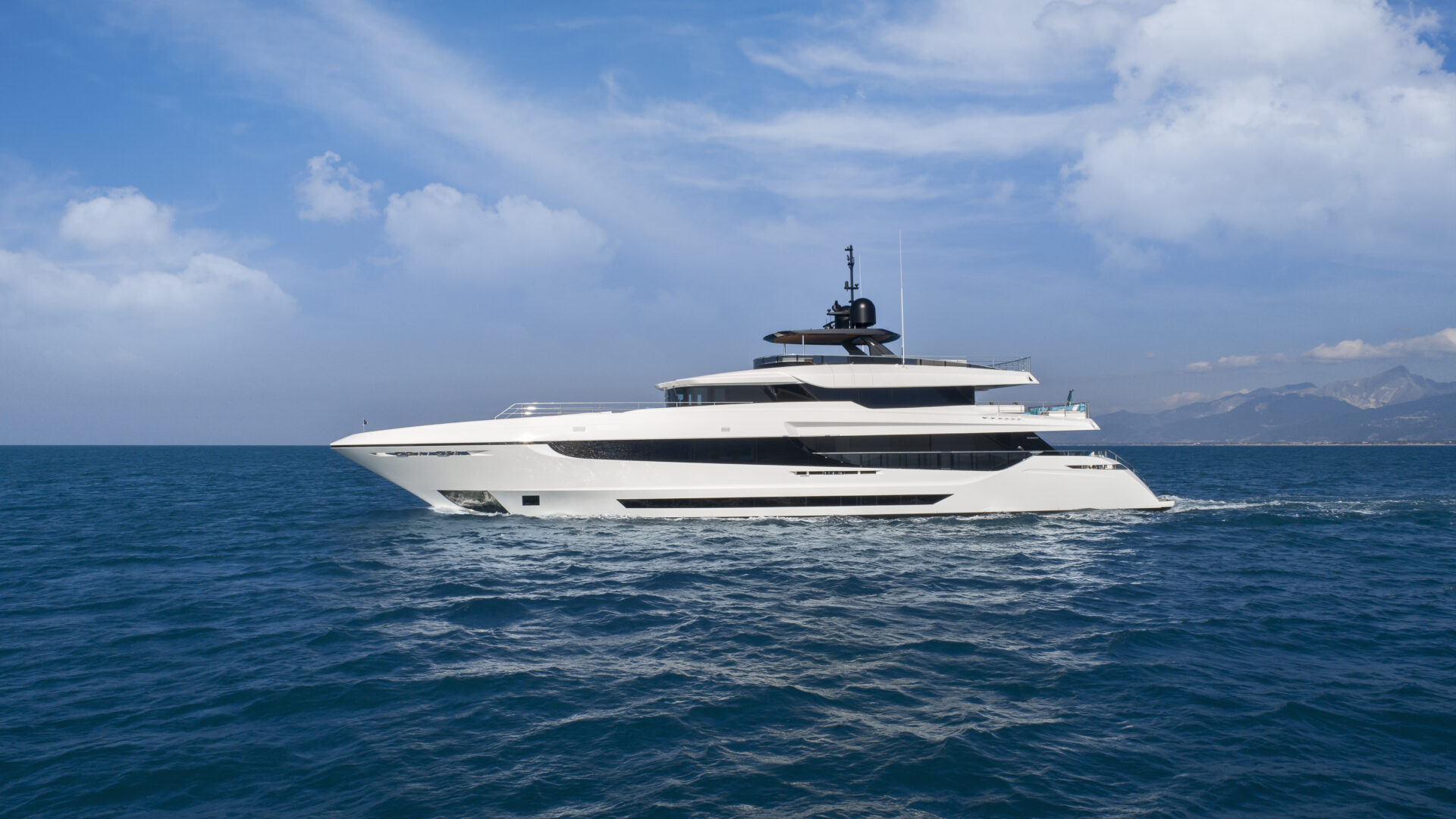 Mangusta Yachts luxury vessel at sea