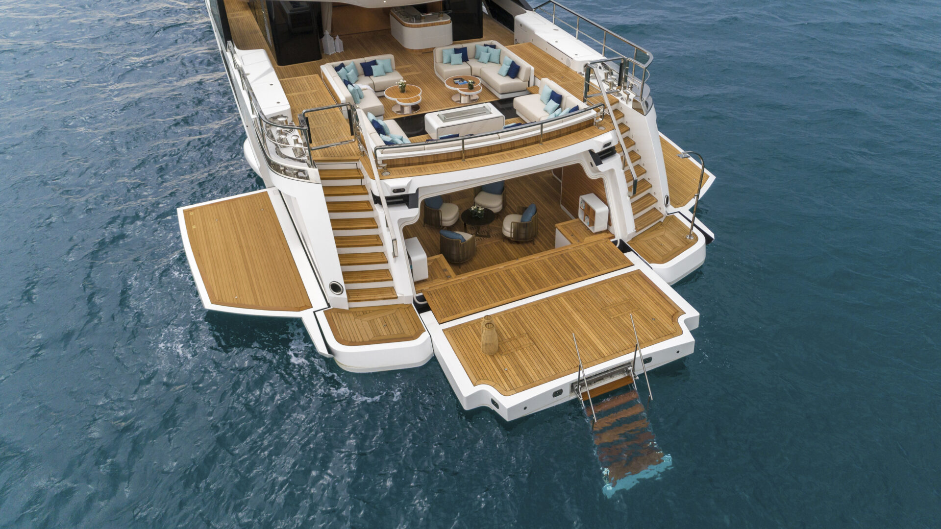 Mangusta Yachts luxury deck and swim platform