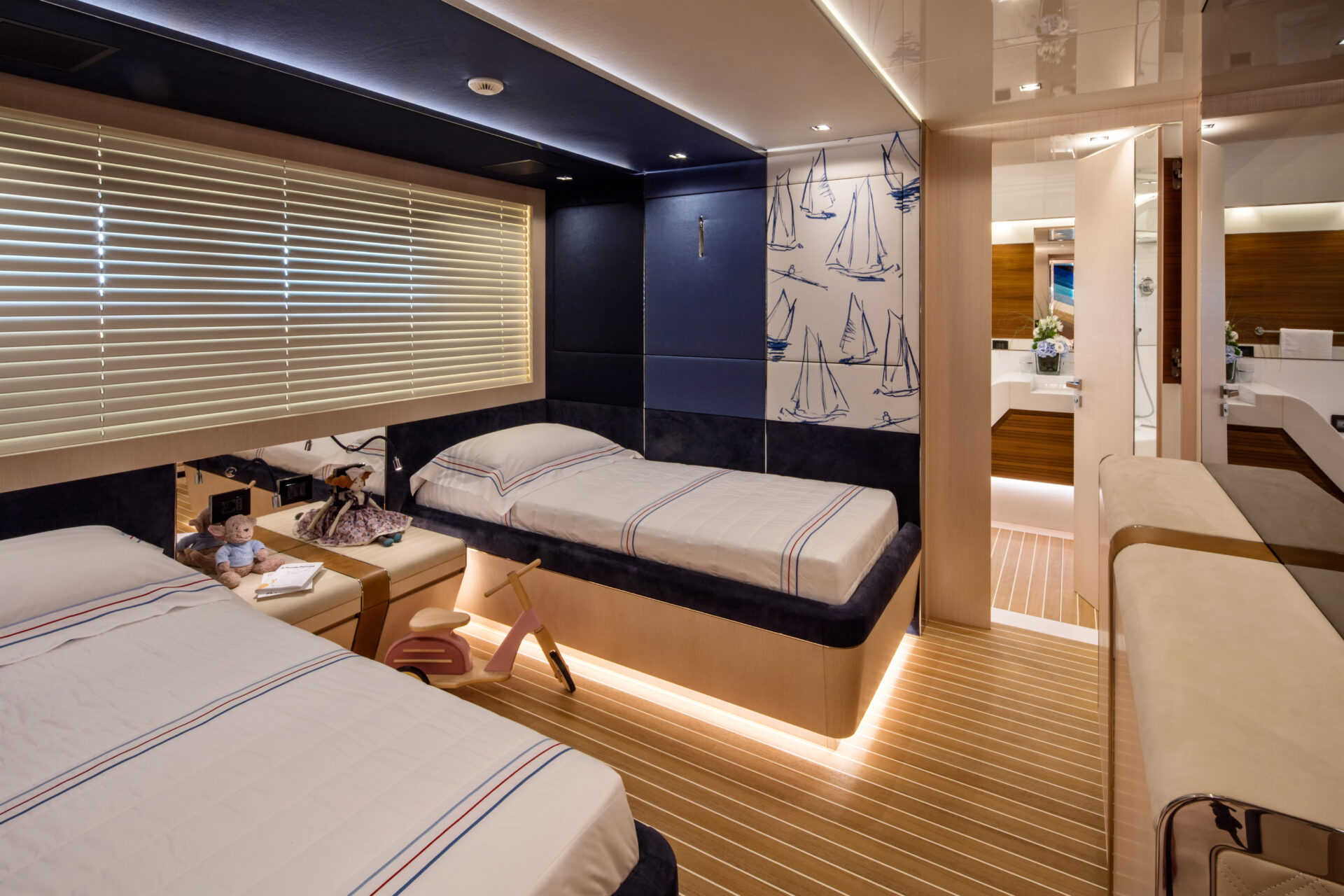 Luxurious twin cabin on Mangusta Yacht