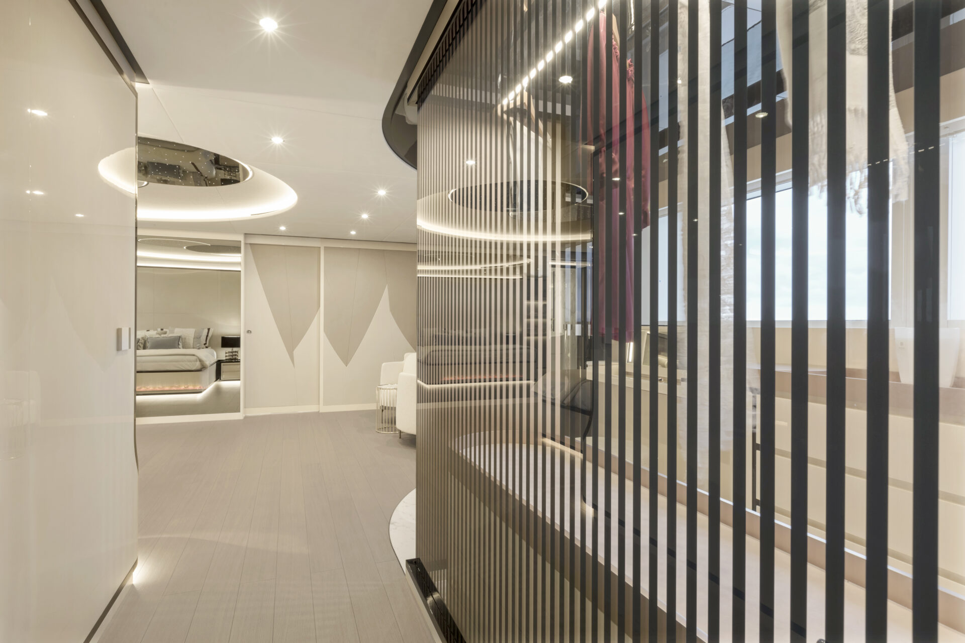 Interni eleganti di una cabina yacht Mangusta.