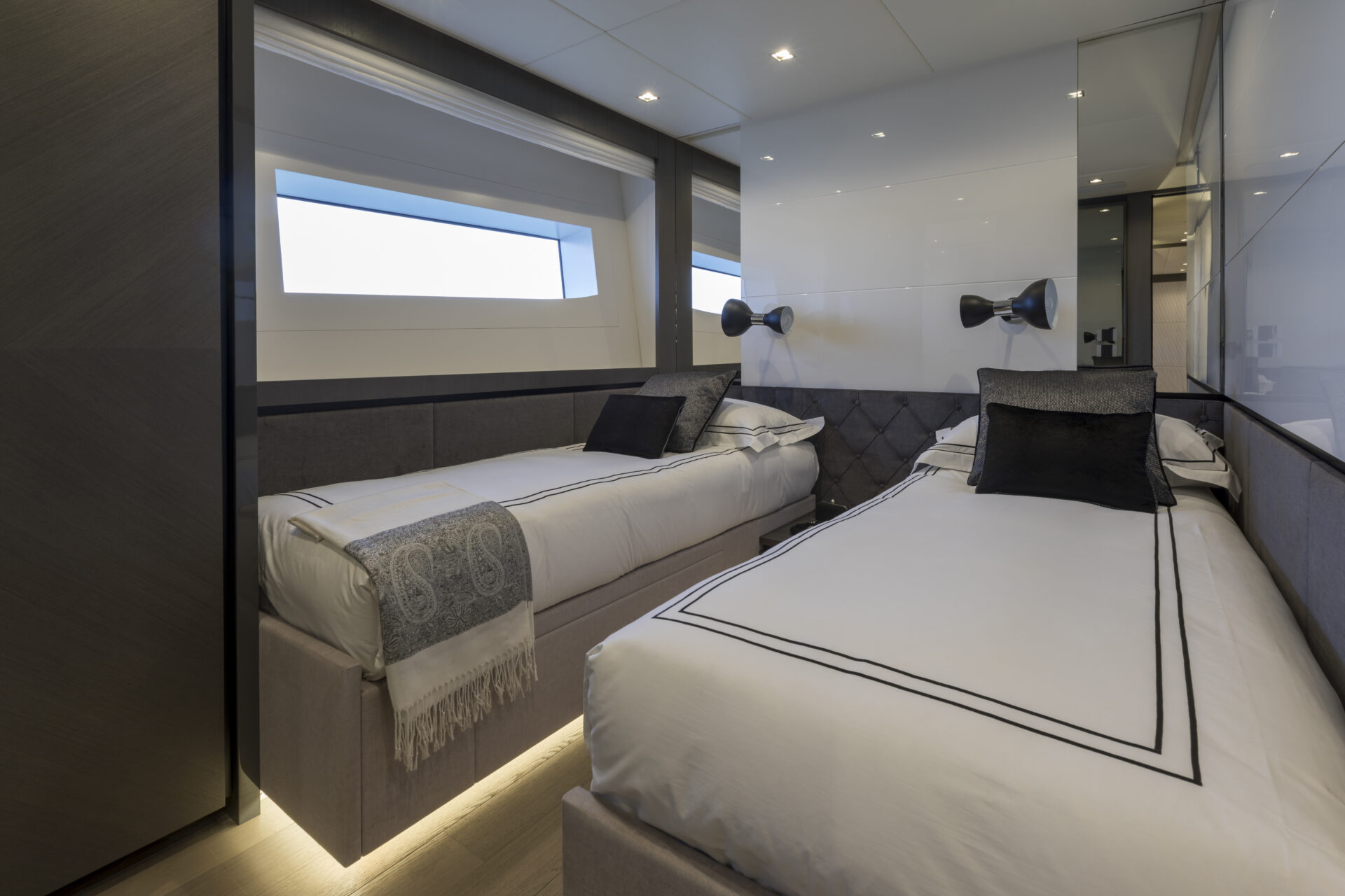 Luxurious twin bed cabin on Mangusta Yacht