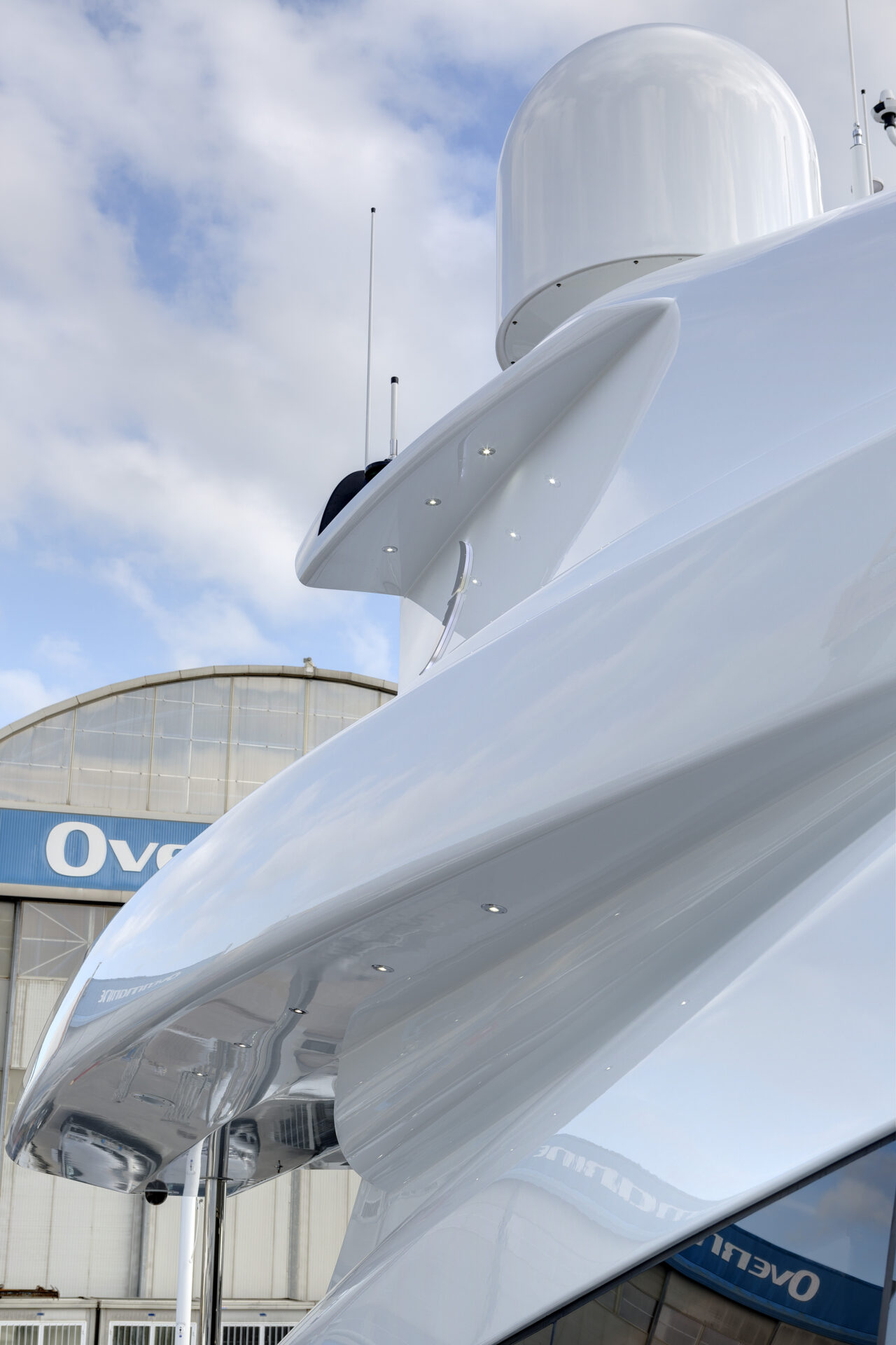 Dettaglio design moderno Mangusta Yachts