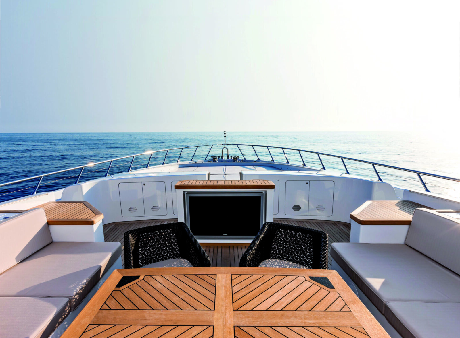 Mangusta Yacht luxury deck with ocean view