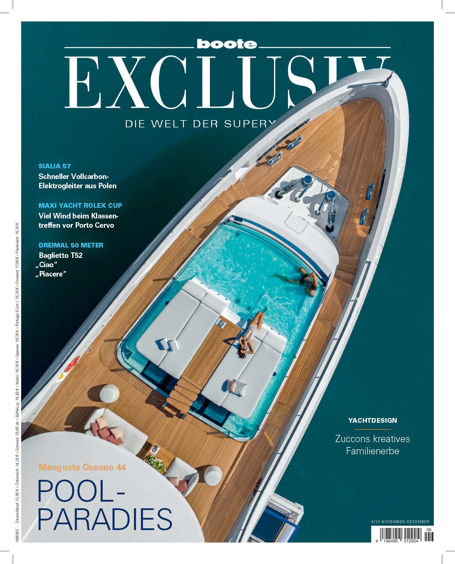 Luxurious deck of Mangusta Oceano 44 yacht