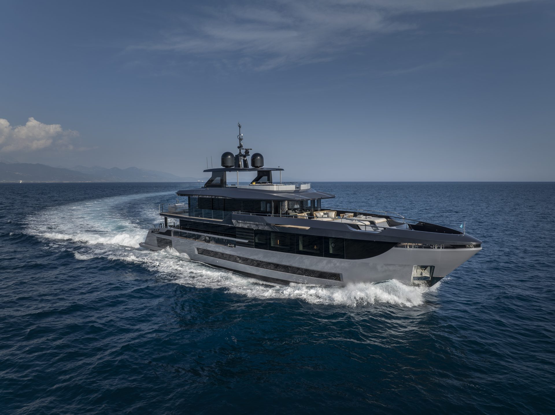 Mangusta Yacht navigating open sea