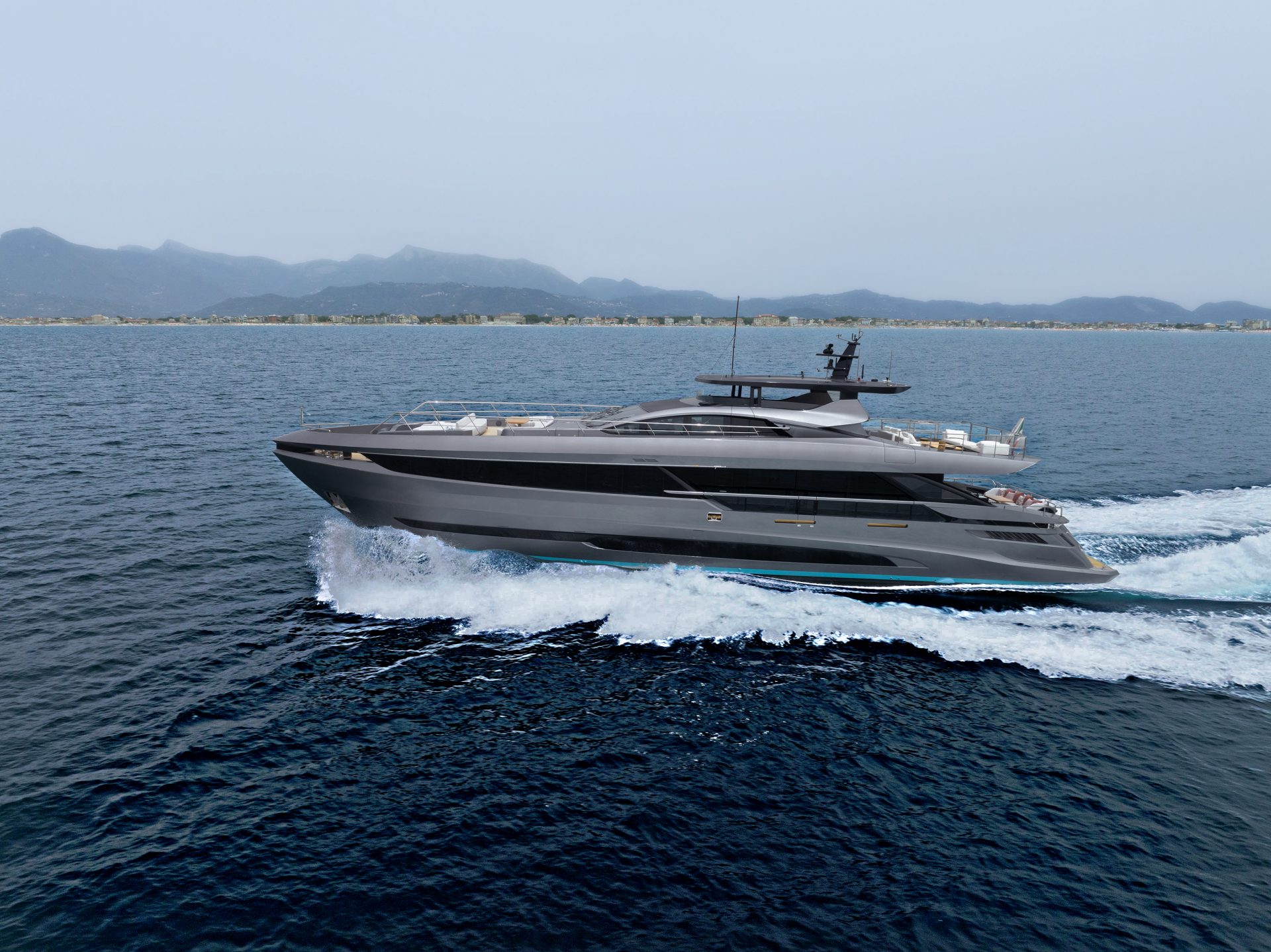 Mangusta Yachts in navigazione sul mare.