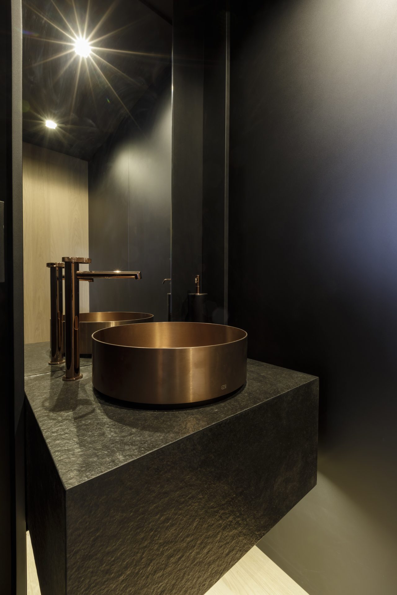 Luxurious sink in Mangusta Yachts' modern bathroom