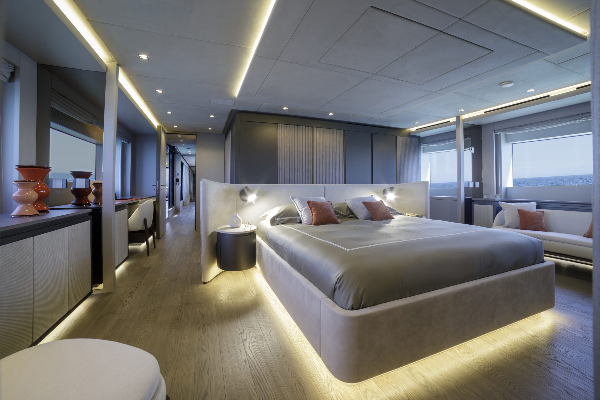 Cabina di lusso su Mangusta Yacht, interni eleganti